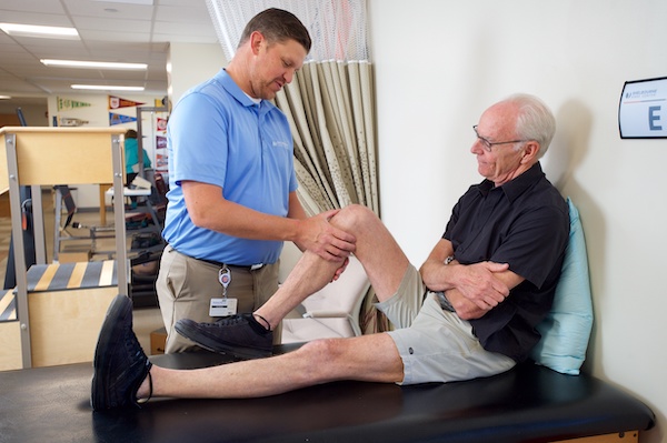 Man-knee-OA