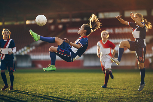 Reconstructing ACLs Without Disrupting Growth